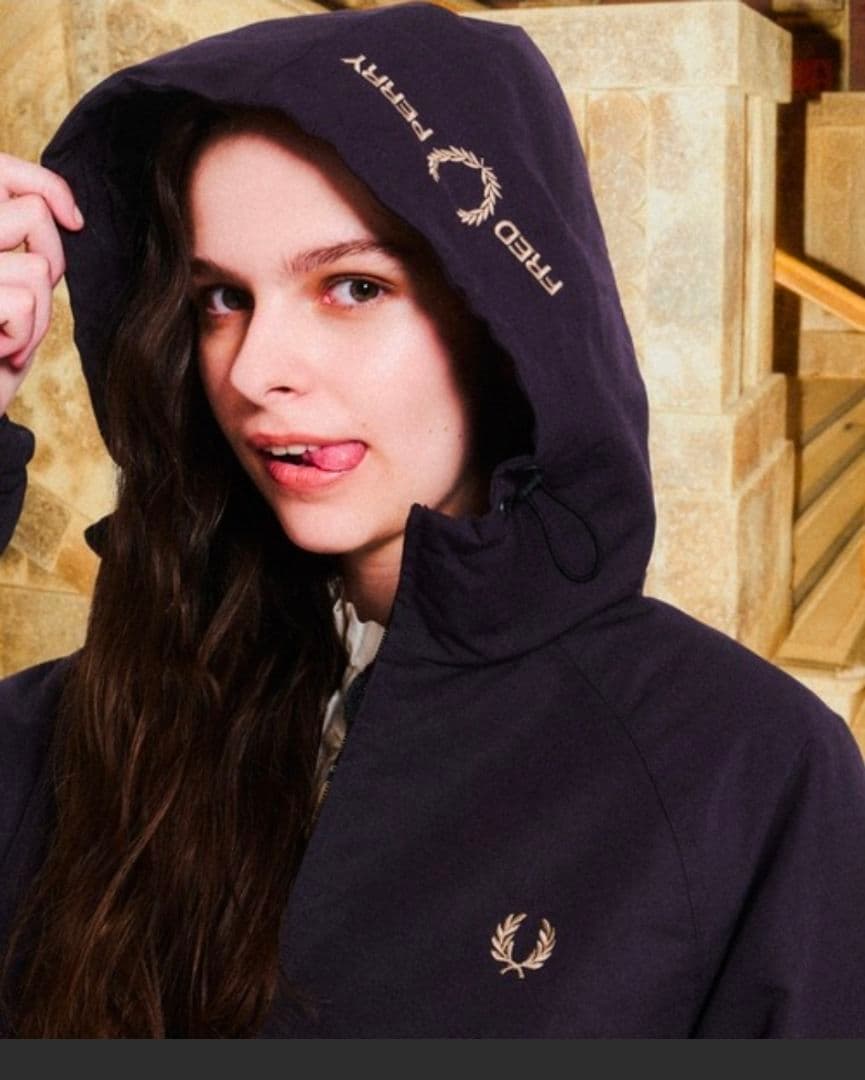 フレッドペリー別注パデットフード刺繍ジャケット