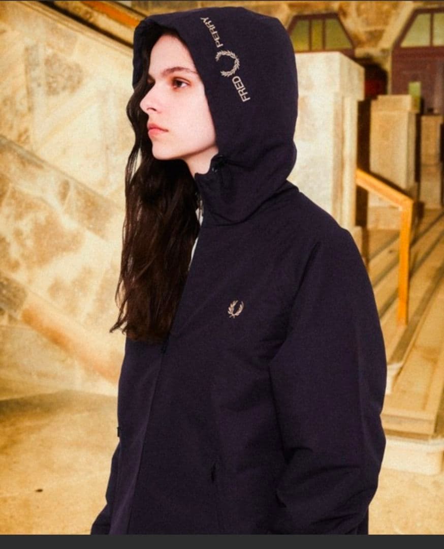 フレッドペリー別注パデットフード刺繍ジャケット