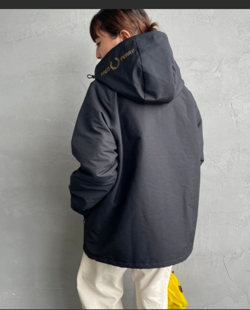 フレッドペリー別注パデットフード刺繍ジャケット