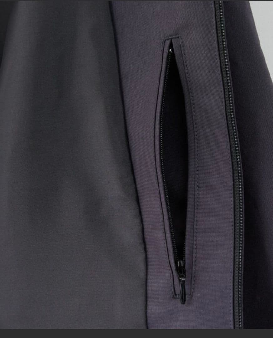 フレッドペリー別注パデットフード刺繍ジャケット