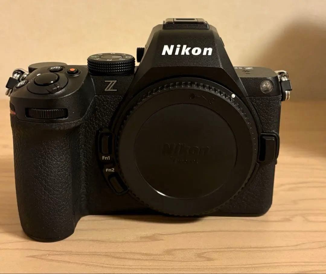 【極美品】ショット数206 Nikon z5ii ミラーレスカメラ