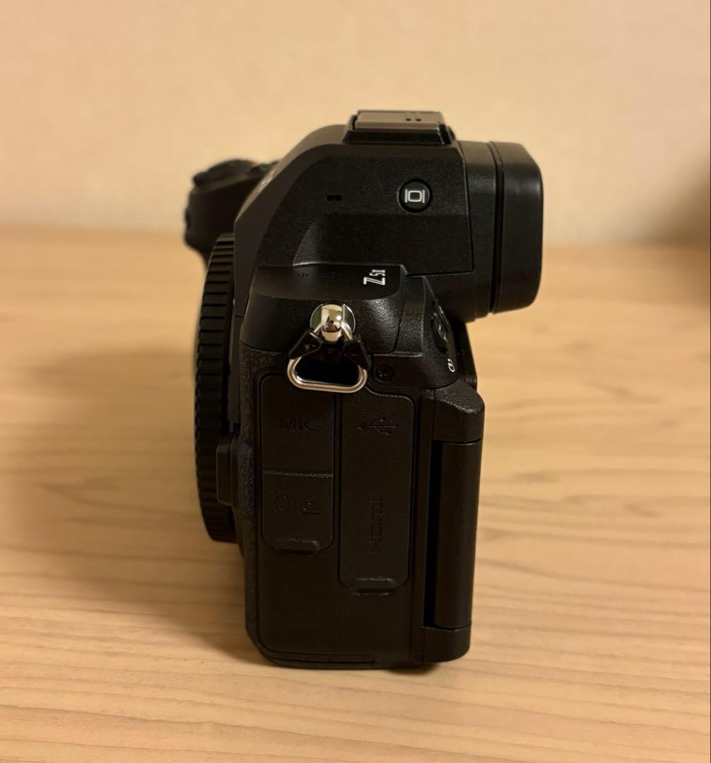 【極美品】ショット数206 Nikon z5ii ミラーレスカメラ