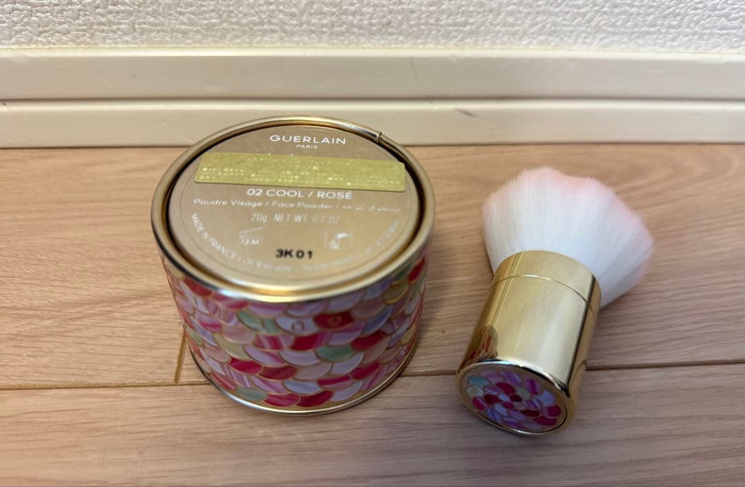 Guerlain ゲラン　メテオリットビーユ02 ブラシポーチセット新品未使用