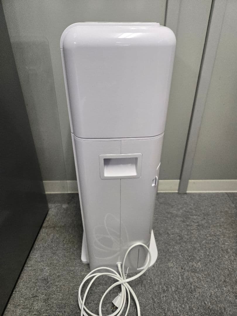 22年製　アイリスオーヤマ　IJDC-K80-W サーキュレーター衣類乾燥除湿機