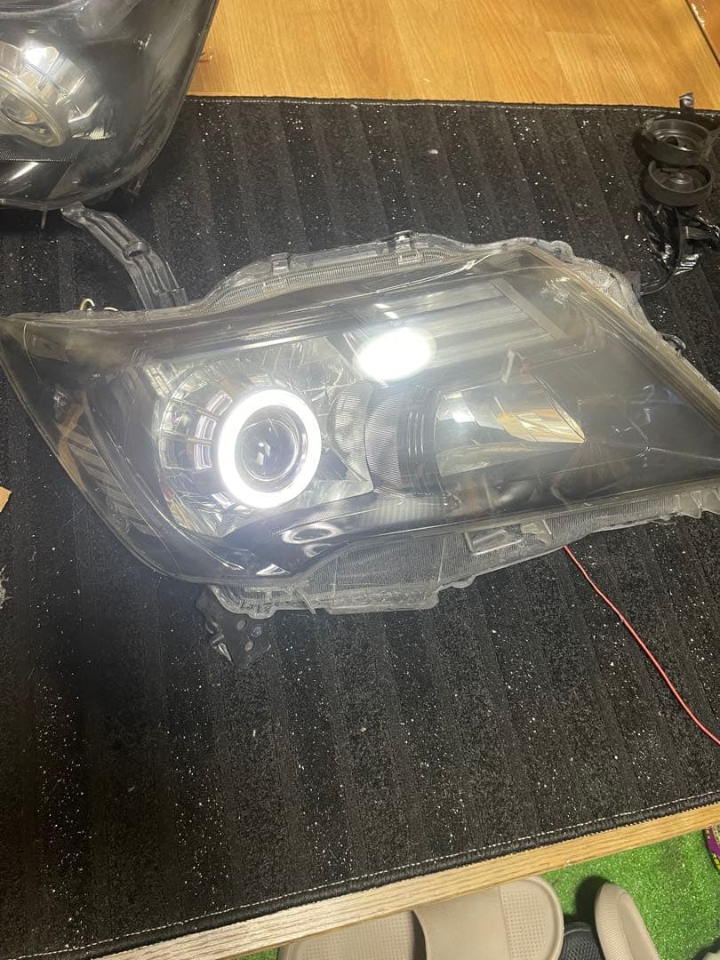 りゅう　c26 セレナイカリング付きヘッドライト