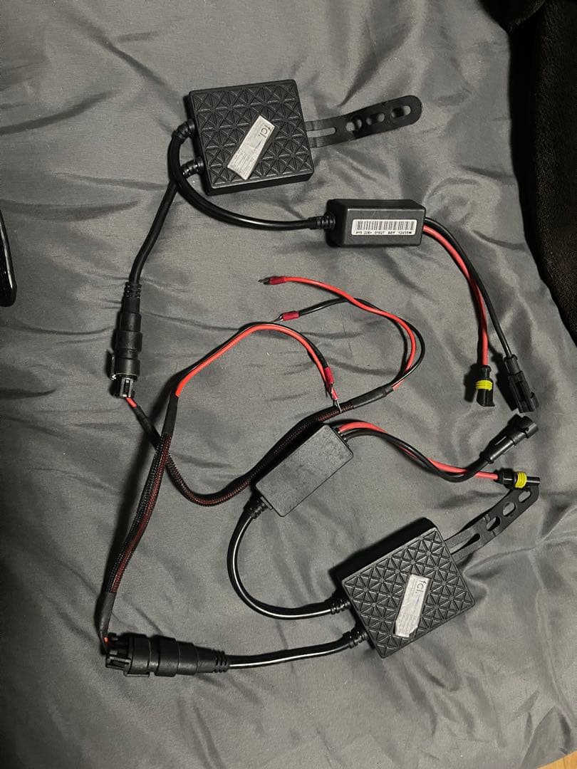 りゅう　c26 セレナイカリング付きヘッドライト