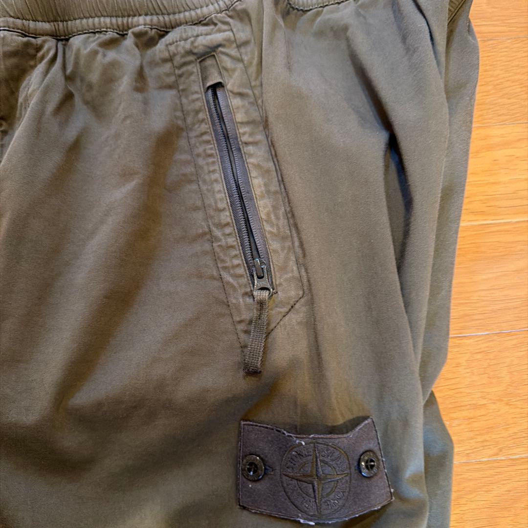 ストーンアイランドゴースト　 オリーブグリーン パンツ