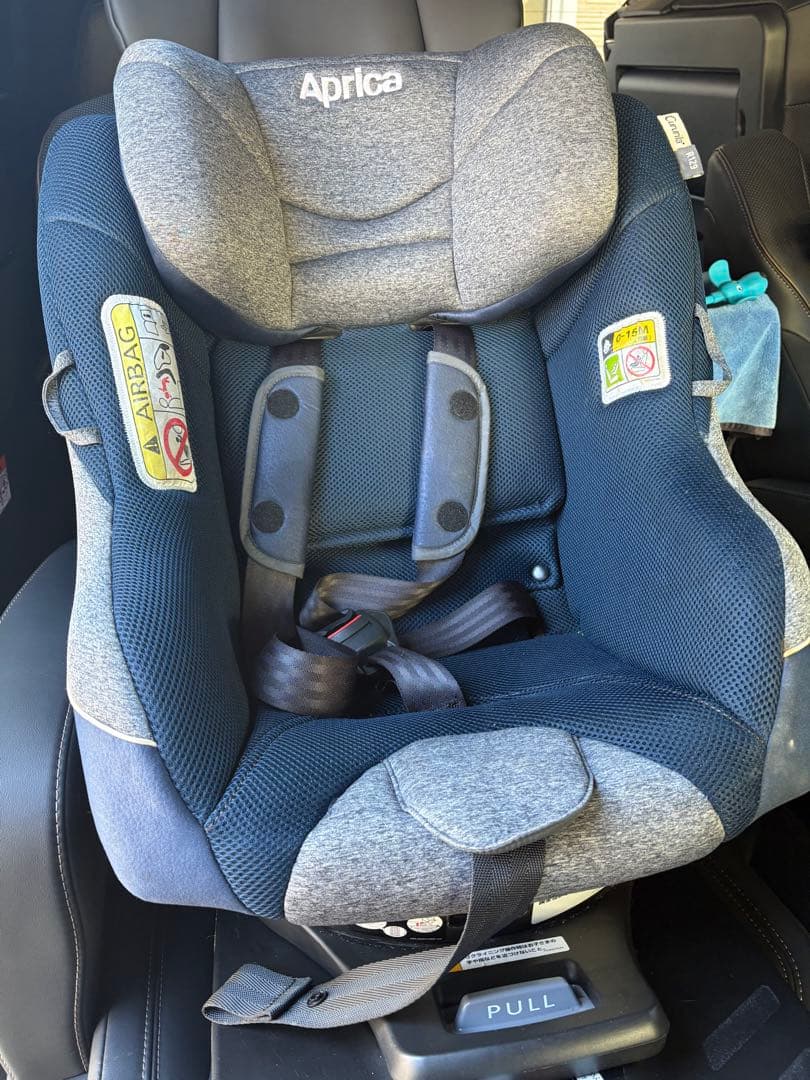 【美品】アップリカ クルリラプロテクト ISOFIX チャイルドシート R129