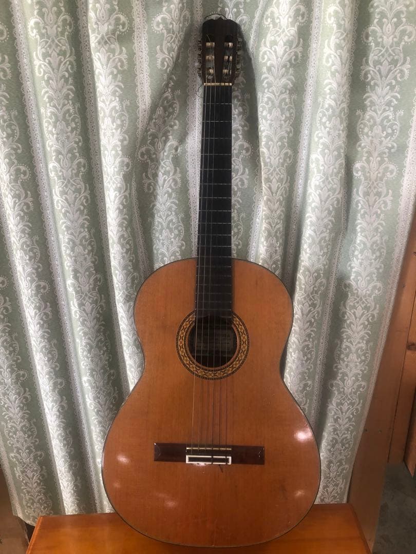 値下　 クラシックギターで有名なMATSUOKA RYOJIのガットギターM30