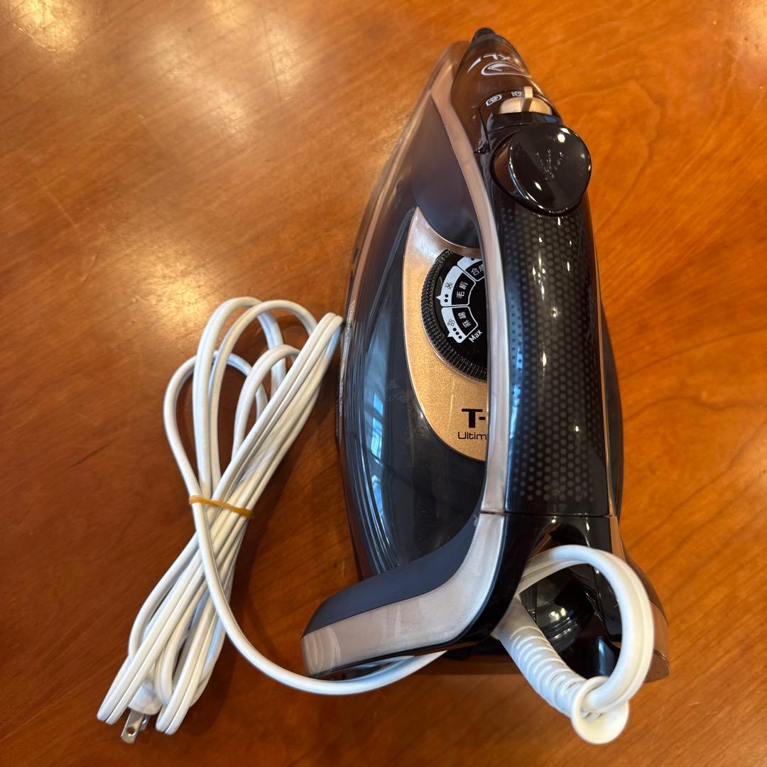 ティファール アイロン　T-falアルティメット6828