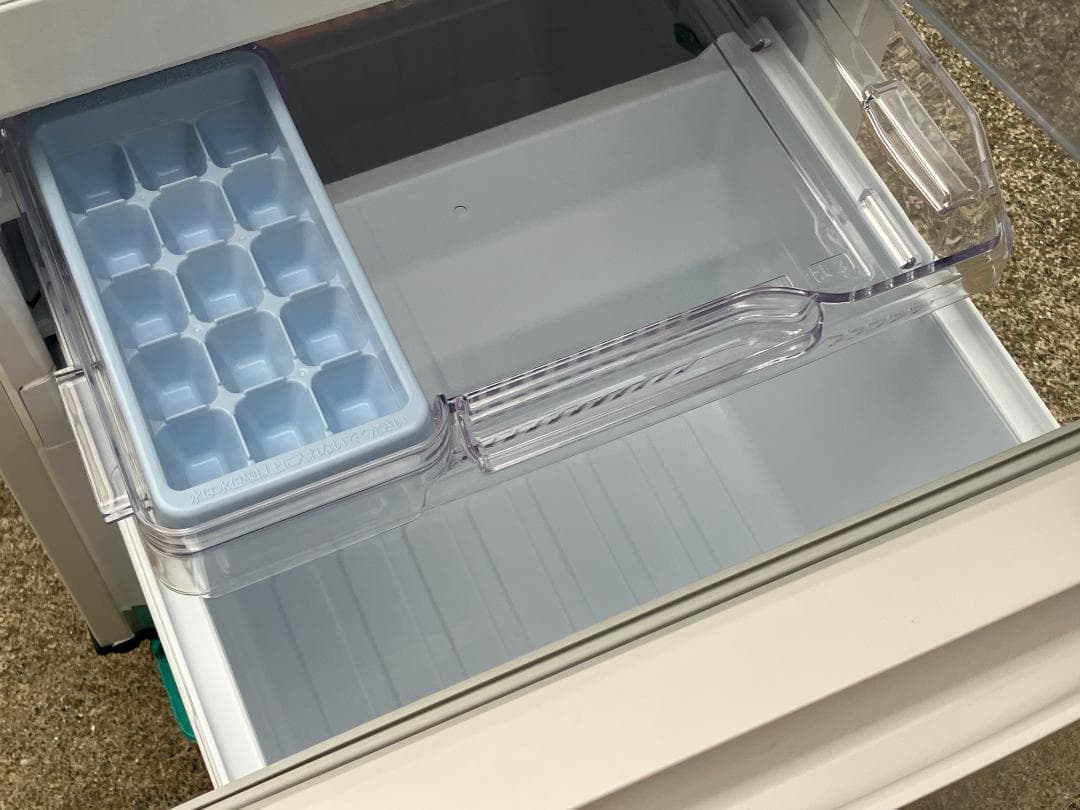 愛知岐阜/送料込★美品★三菱　168L　冷蔵庫 MR-P17G-W　2021年製