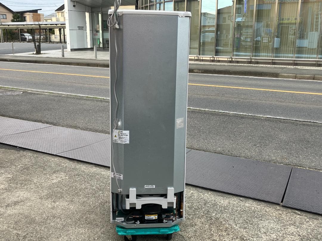 愛知岐阜/送料込★美品★三菱　168L　冷蔵庫 MR-P17G-W　2021年製