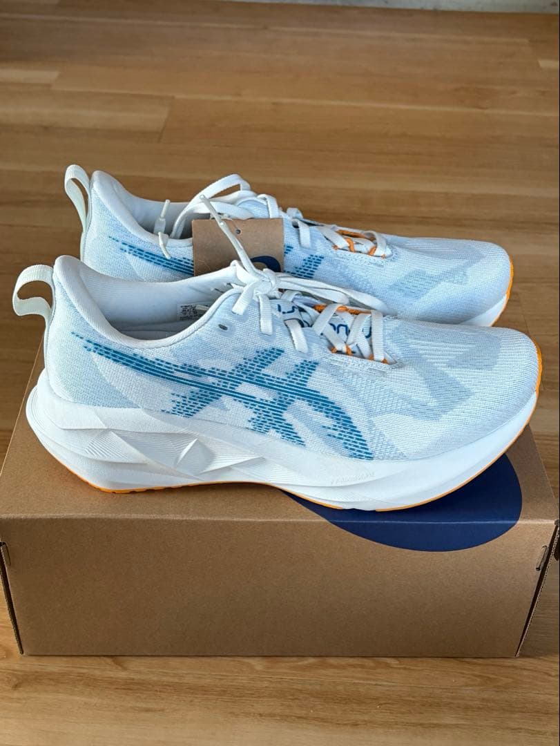 アシックスノヴァブラスト5 メンズ26cm NOVABLAST 5