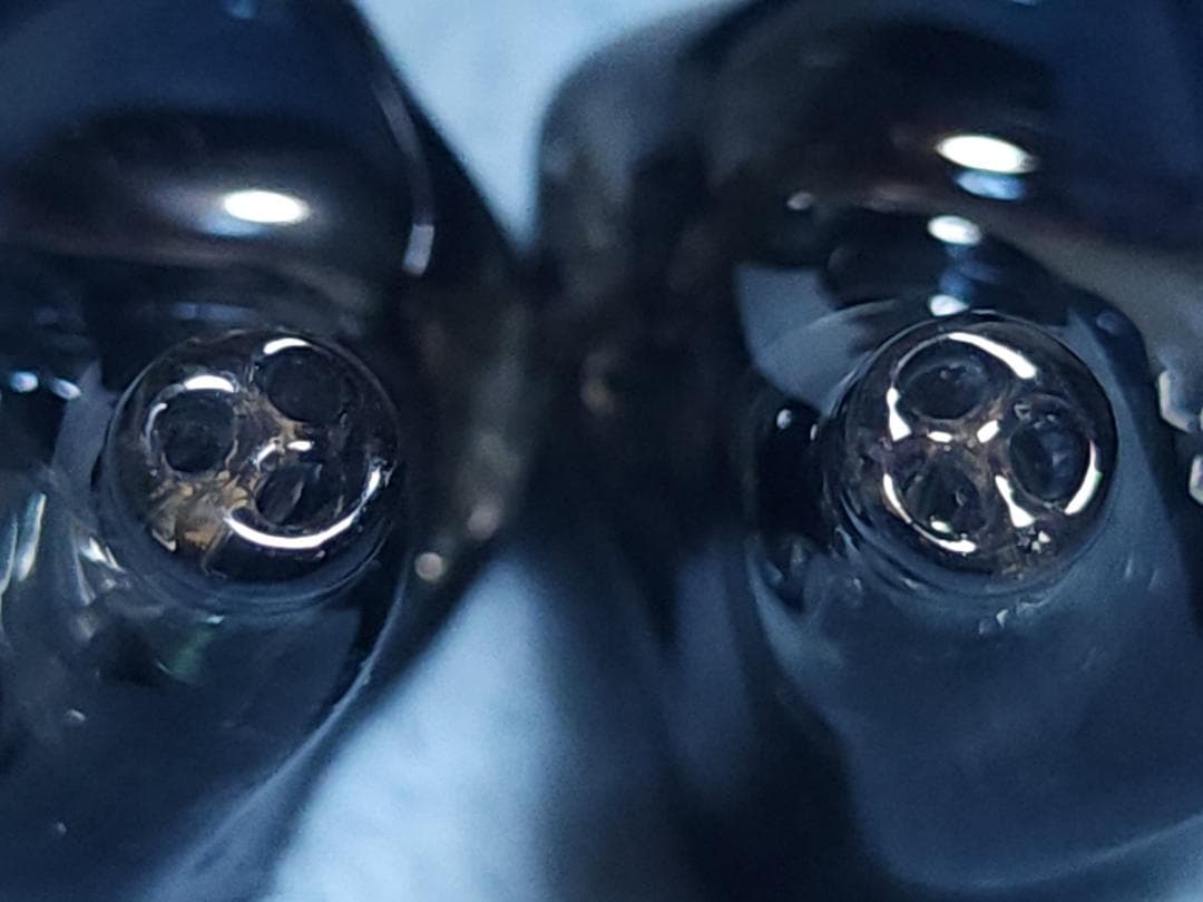 美品 THIEAUDIO ハイブリッド型イヤホン Legacy 4