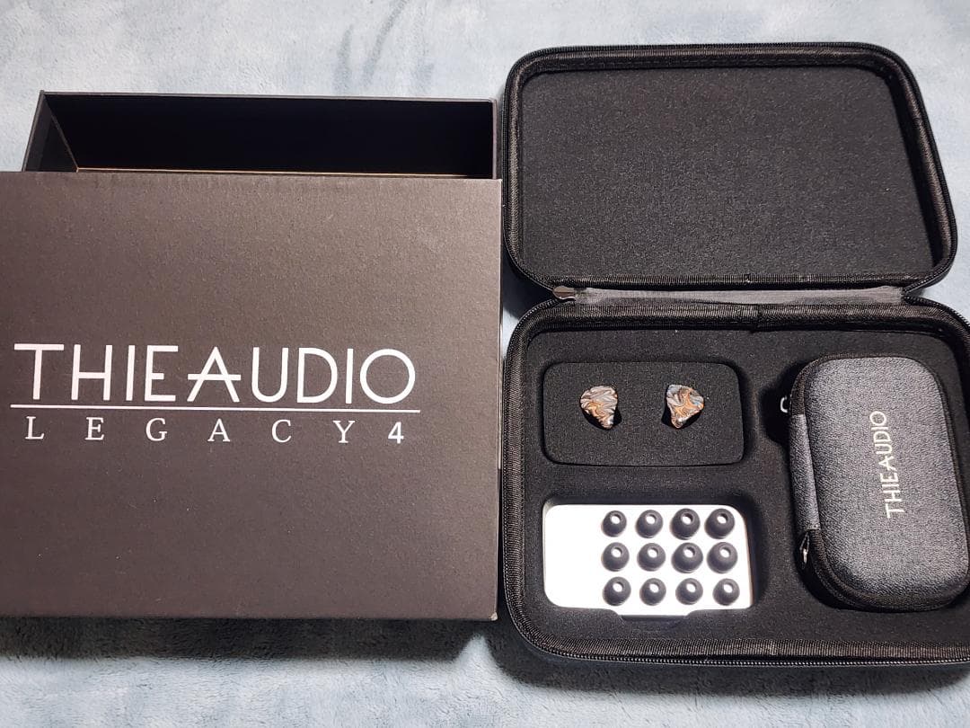 美品 THIEAUDIO ハイブリッド型イヤホン Legacy 4