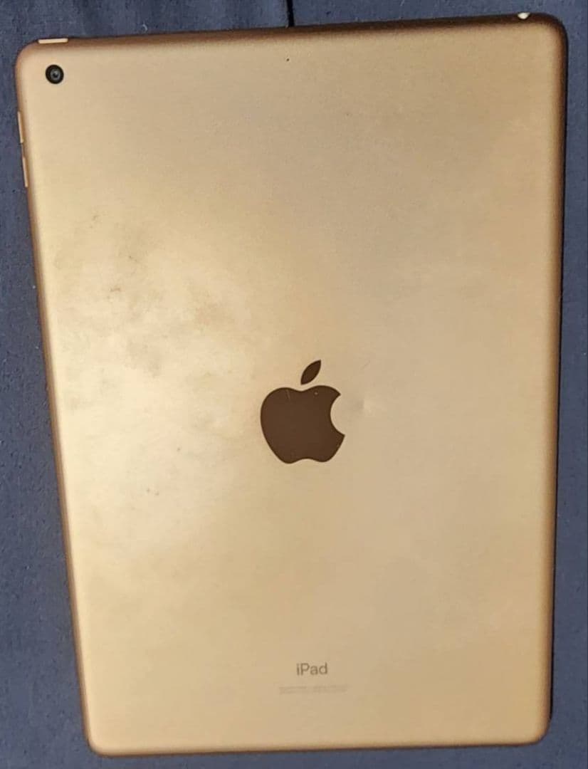 iPad 第8世代 Wi-Fi 32GB ゴールド