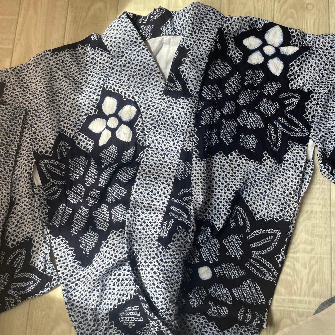 有松鳴海絞り　舞花柄　ネイビー✖️白