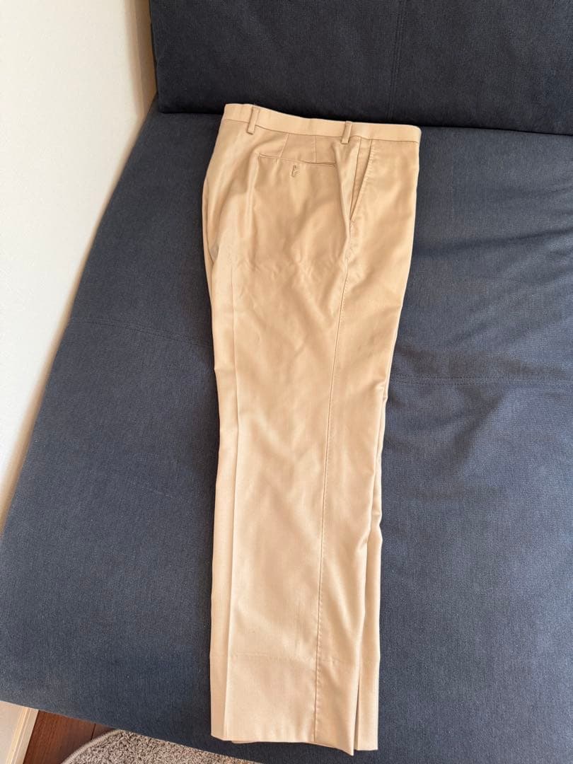 Brilla per il gusto(ブリッラペルイルグスト)のベージュスーツ