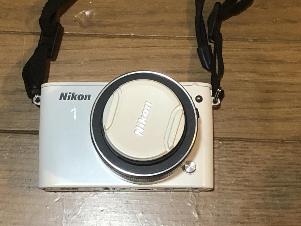 Nikon 1 J3 ホワイト 本体 付属品あり