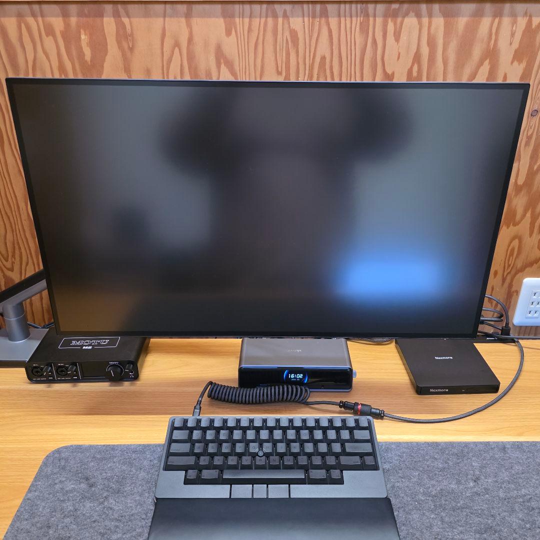 DELL U2723QE 27インチ4kモニター