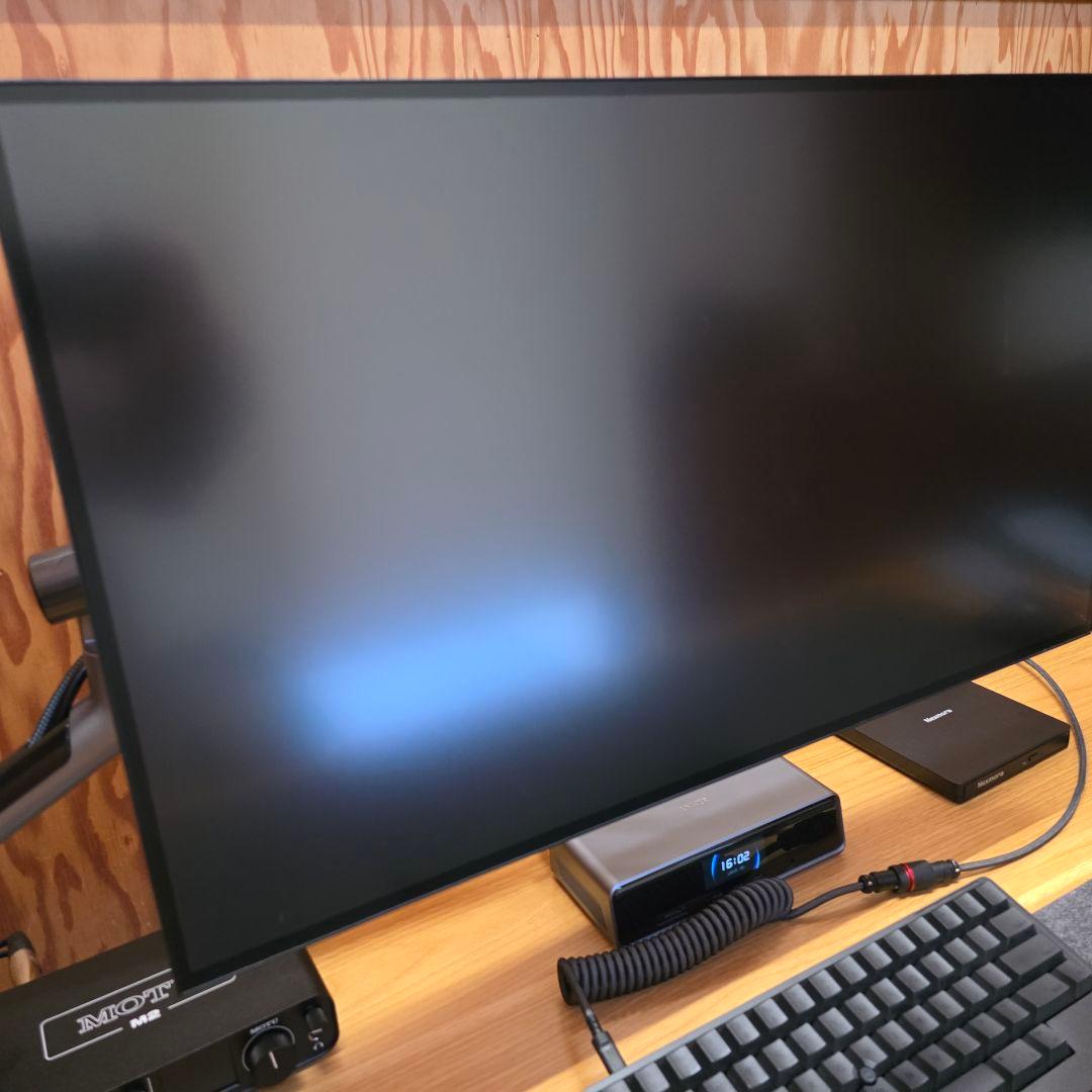 DELL U2723QE 27インチ4kモニター