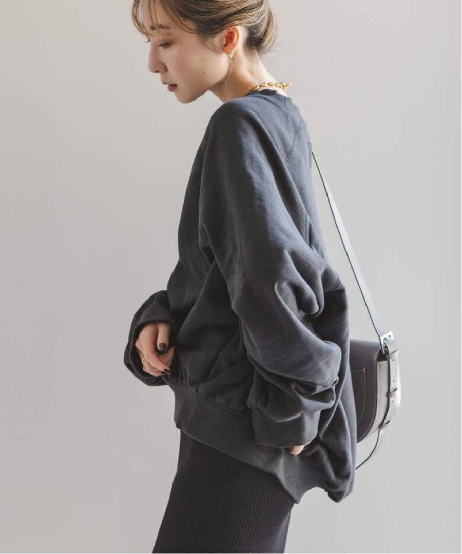 トップス COGTHEBIGSMOKE | LEILA WIDE CUFF SWEAT