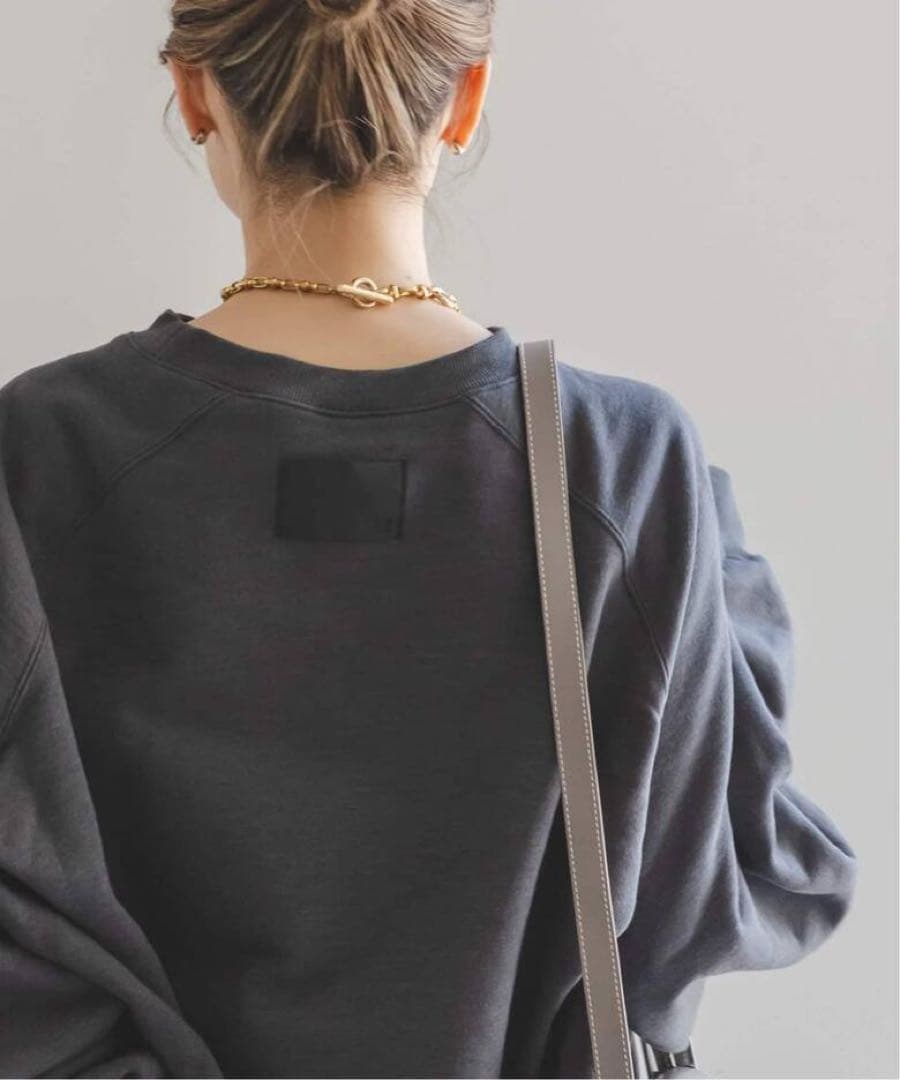 トップス COGTHEBIGSMOKE | LEILA WIDE CUFF SWEAT