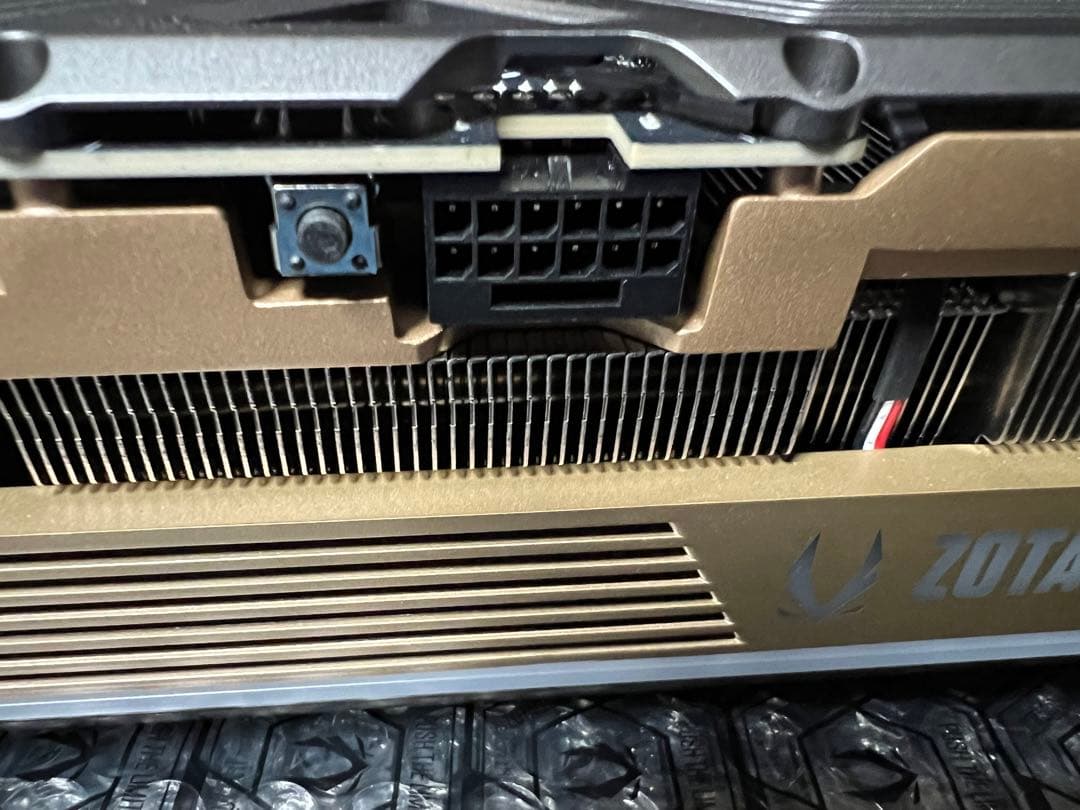 グラフィックボード・グラボ・ビデオカード ZOTAC RTX 5090 AMP Extreme INFINITY