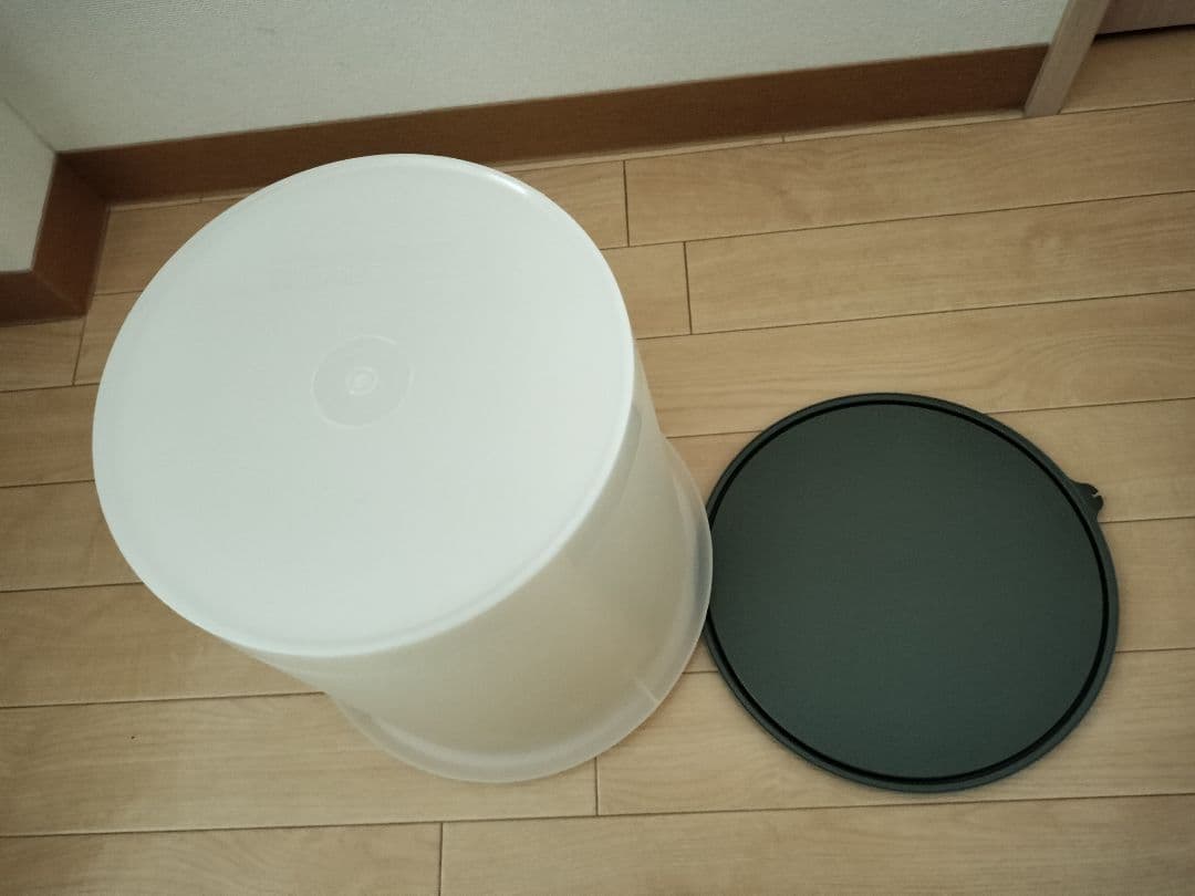 タッパーウエア マキシクイーンデコレーター＆マキシデコレーター＆ジャイアント3個