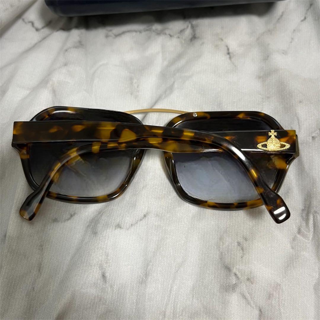 Vivienne Westwoodサングラス ケース付き