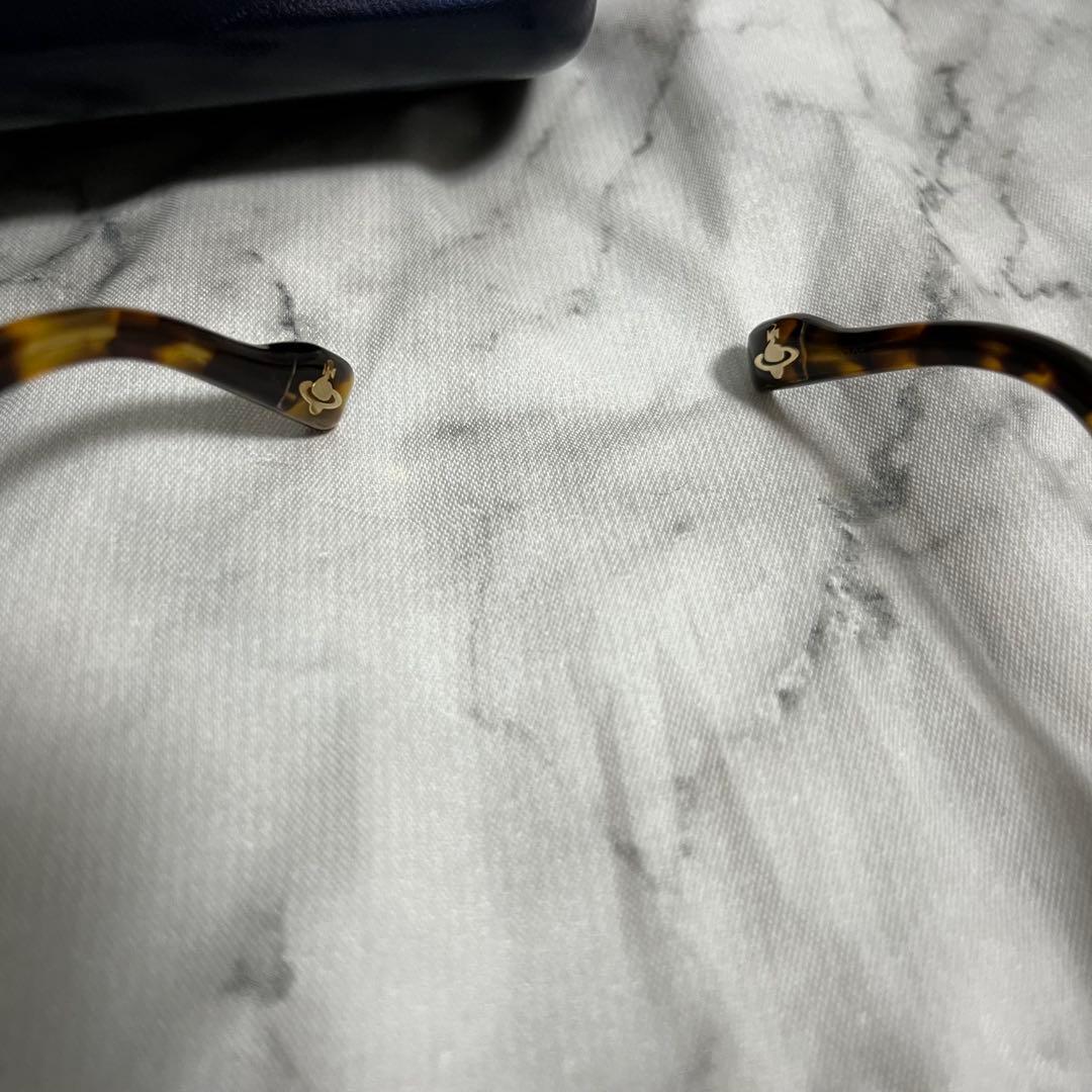 Vivienne Westwoodサングラス ケース付き