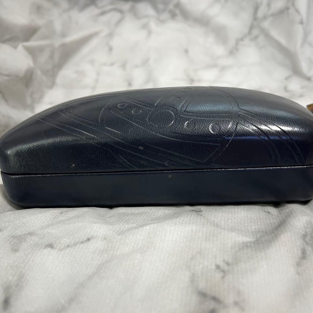 Vivienne Westwoodサングラス ケース付き