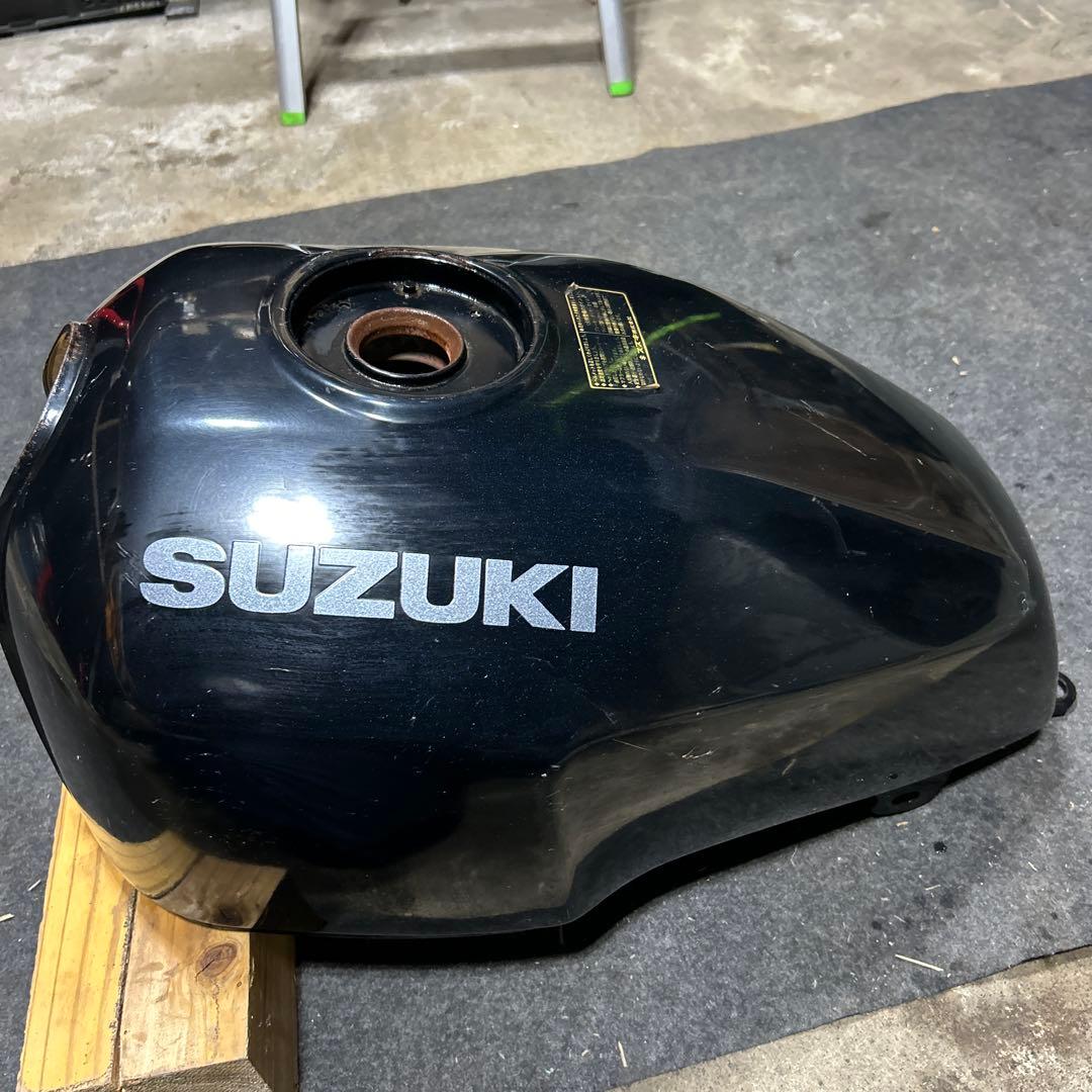 GSX400 インパルスSUZUKI バイクタンク 黒
