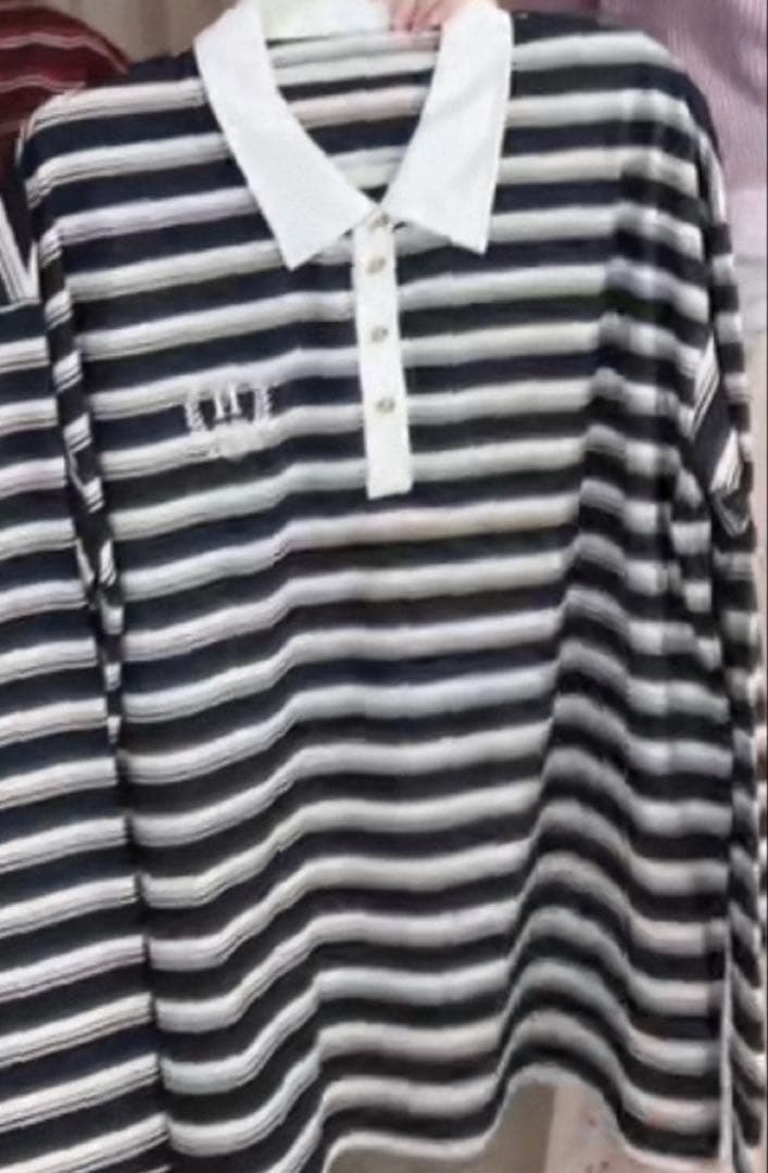 トップス herlipto Laurel Emblem Polo Shirt