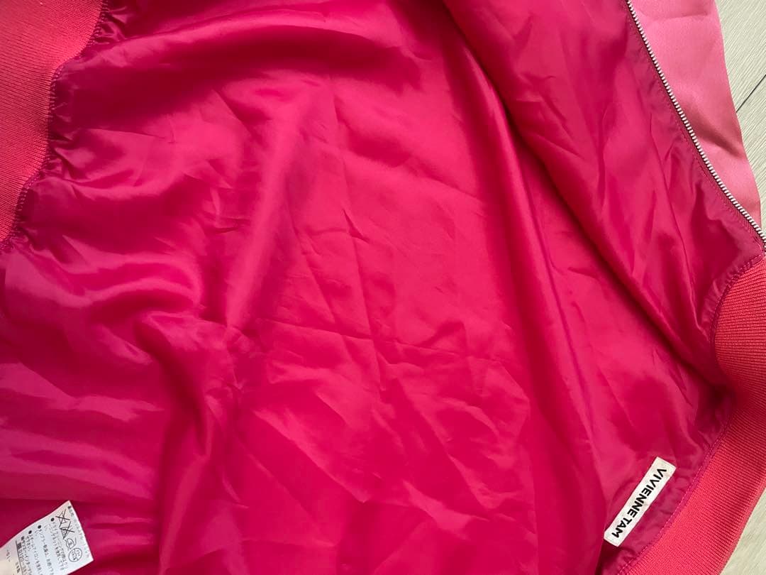 超美品　VIVIENNE TAM ピンク スカジャン