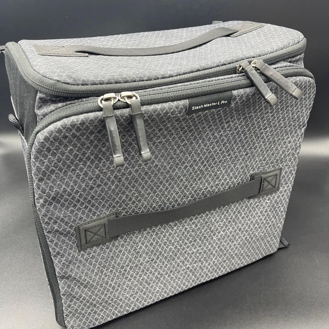 think TANK Photo スタッシュ マスター プロ L チャコール