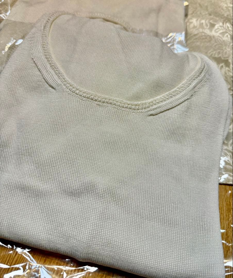 wafu【限定企画】シルク100％ の呼吸するトップス Ｍサイズ／ オフホワイト