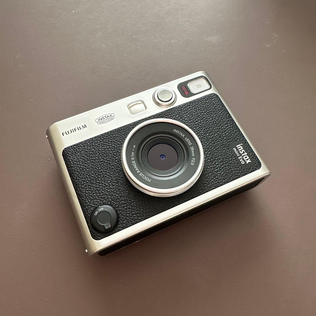 フィルムカメラ FUJIFILM instax mini Evo