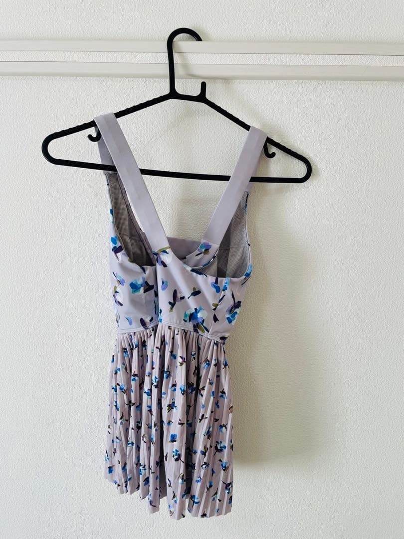 SUKALA ローズプリントプリーツタンクトップ　 Mサイズ