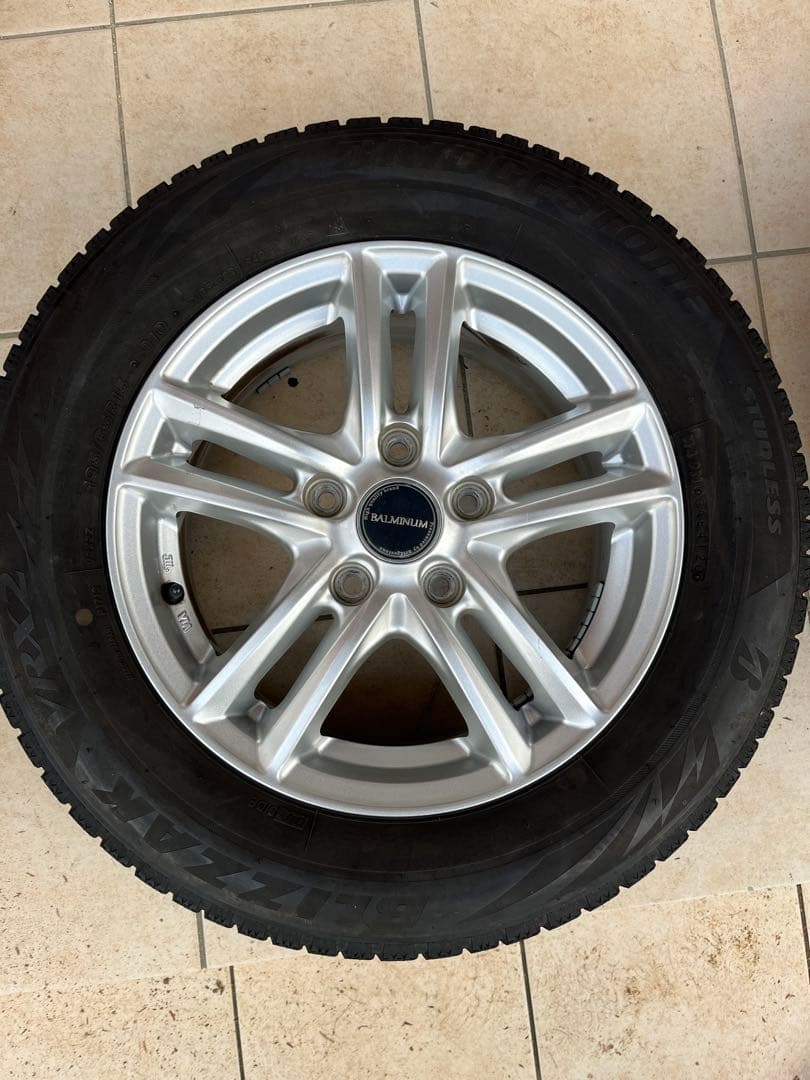 ブリヂストン バルミナ ブリザック スタッドレスセット195/65R15