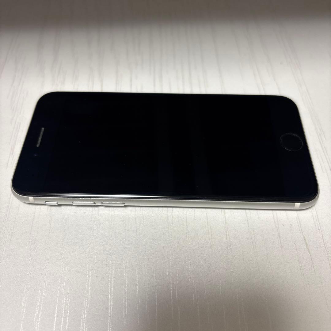 Apple iPhone SE第二世代 ケース2個おまけ付き