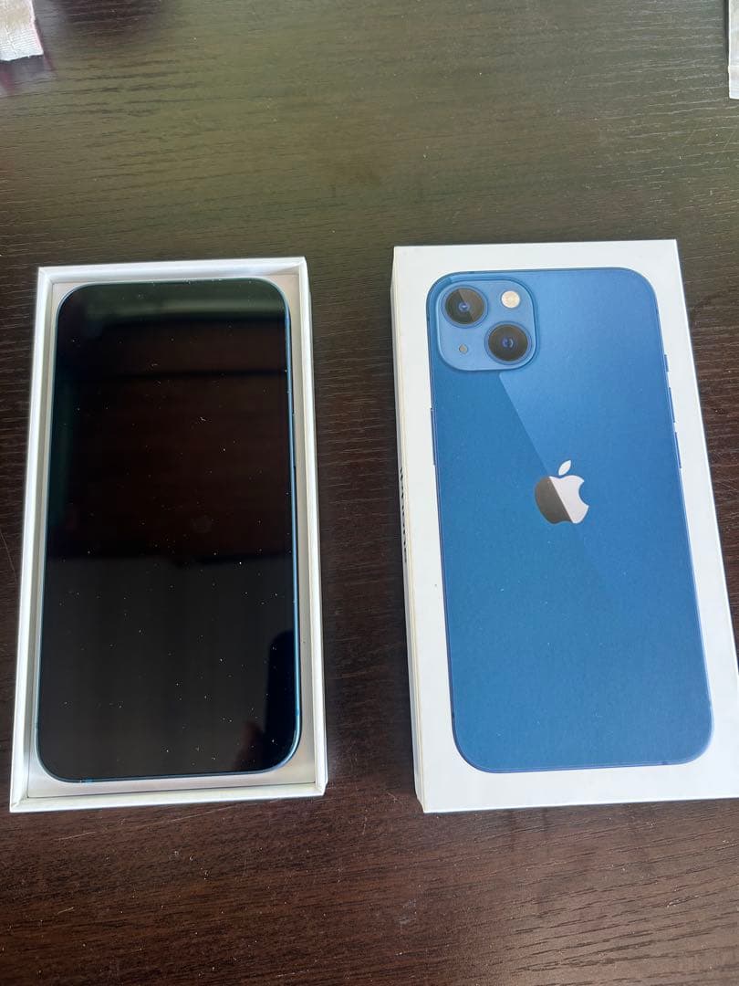 Apple iPhone 13 青 128GB バッテリー100%