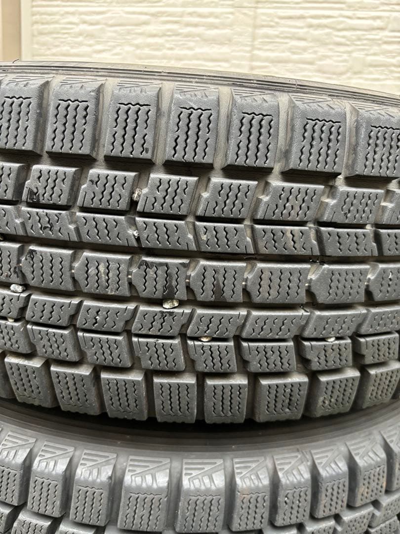 ヴァンガード ダンロップスタッドレス　4本セット(ホイール・ナット付)