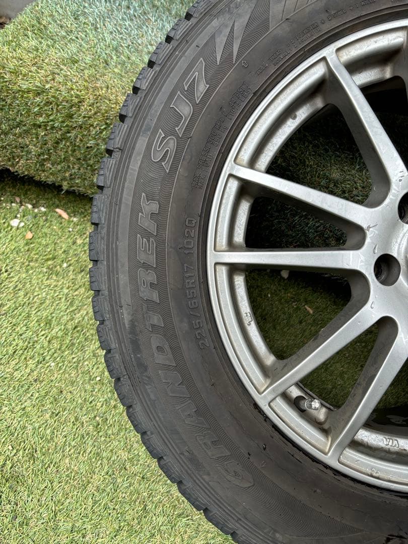 ヴァンガード ダンロップスタッドレス　4本セット(ホイール・ナット付)