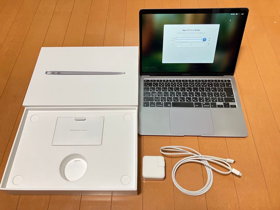 MacBook Air 13インチ （Intel Core i5）
