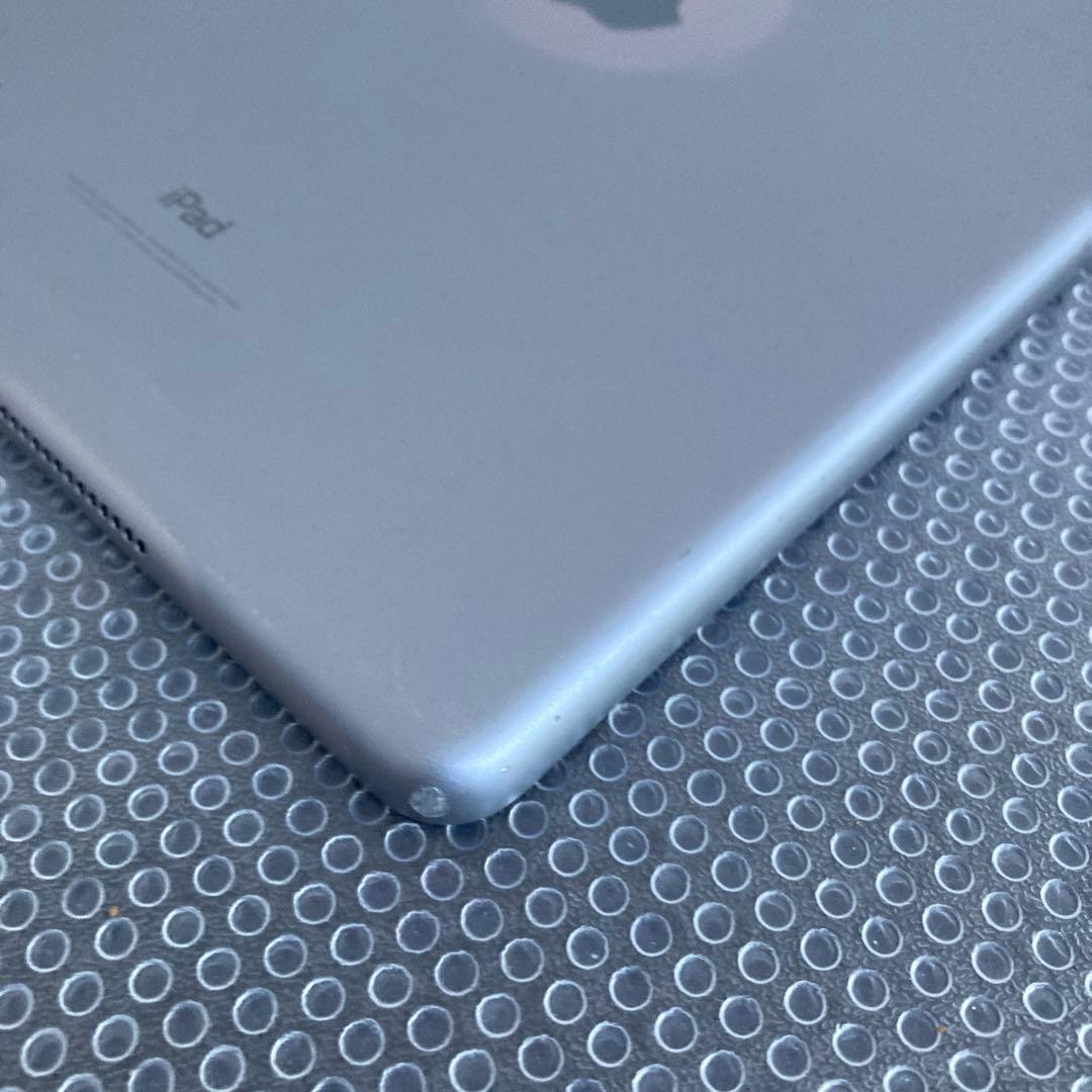 3954【早い者勝ち】電池良好☆iPad6 第6世代 32GB SIMフリー☆