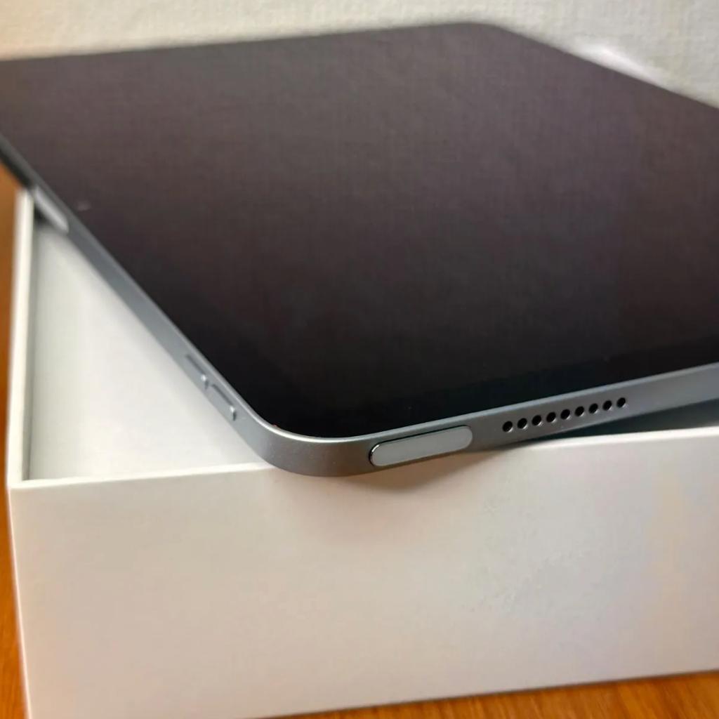 【美品】iPad Air (第6世代)128GB MUWD3J/A 7DVXX