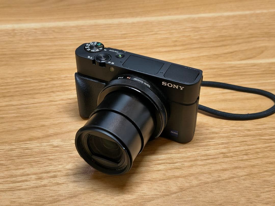 【おまけ付き】SONY DSC- RX100M3コンパクトデジタルカメラ