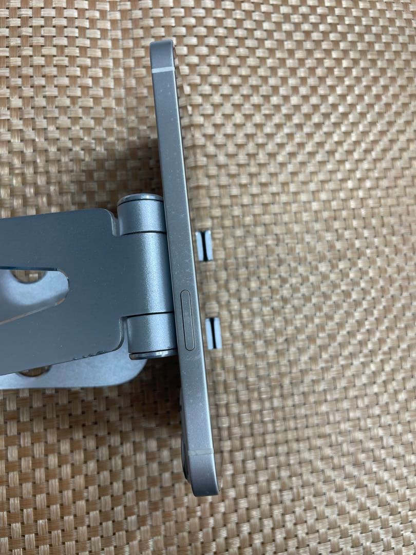 iPhone 13 128 GB スターライトSIMフリー【6784】