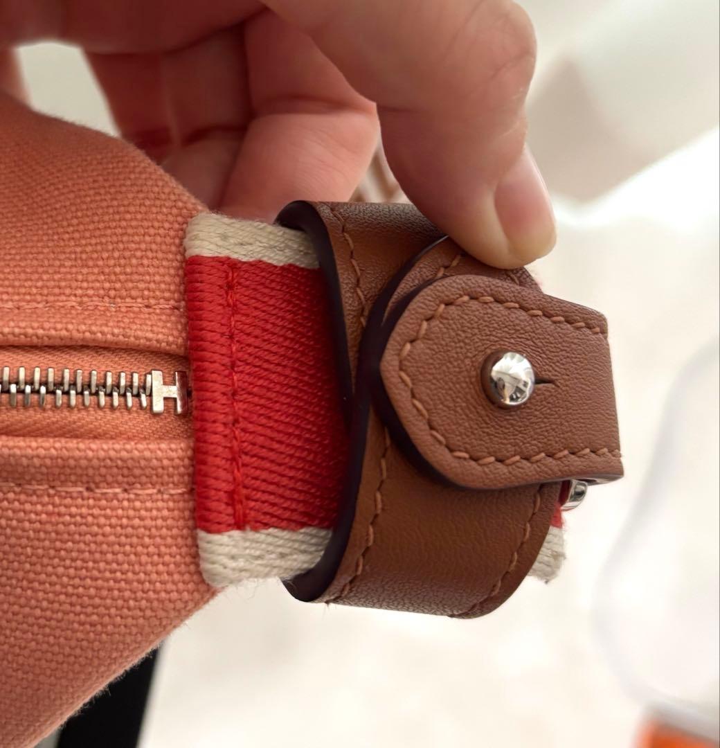 ショルダーストラップ付き⭐︎HERMES ブリッドアブラック PM ポーチ グァバ